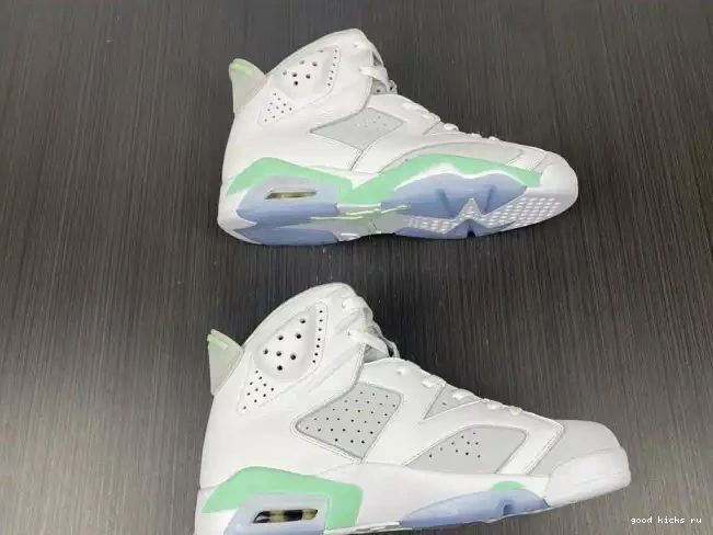 DQ4914-103 WMNS Air Jordan 6 Mint Foam 0513